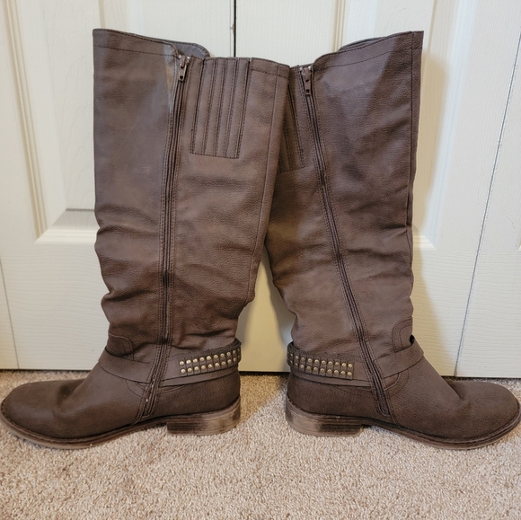 Shoes - EUC Size 9.5 M MAISON ΧΟ183001 boots